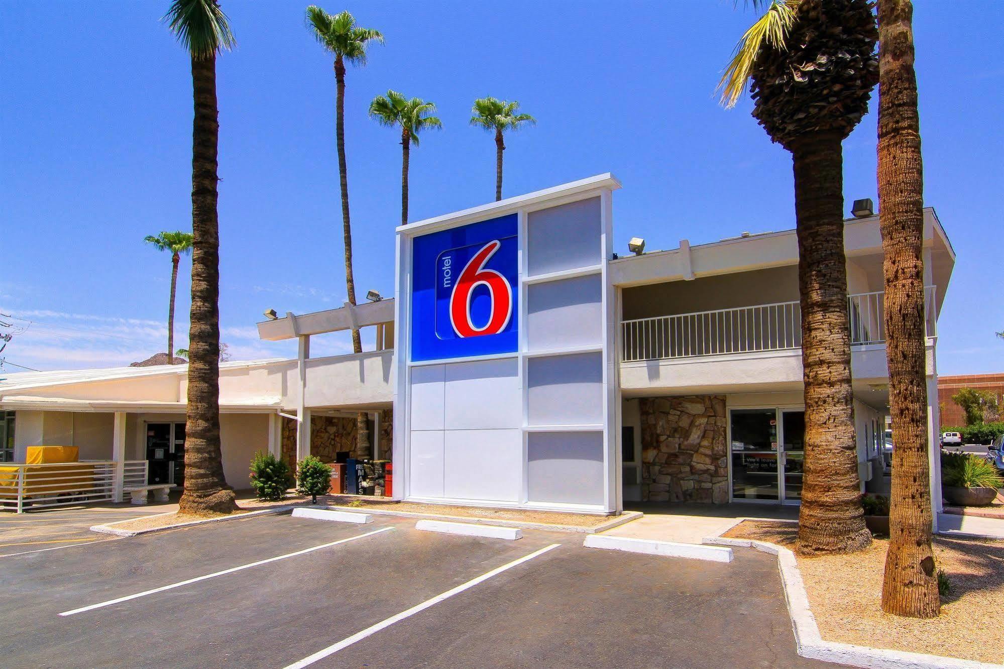 Motel 6 Old Town Scottsdale Fashion Square Exterior foto