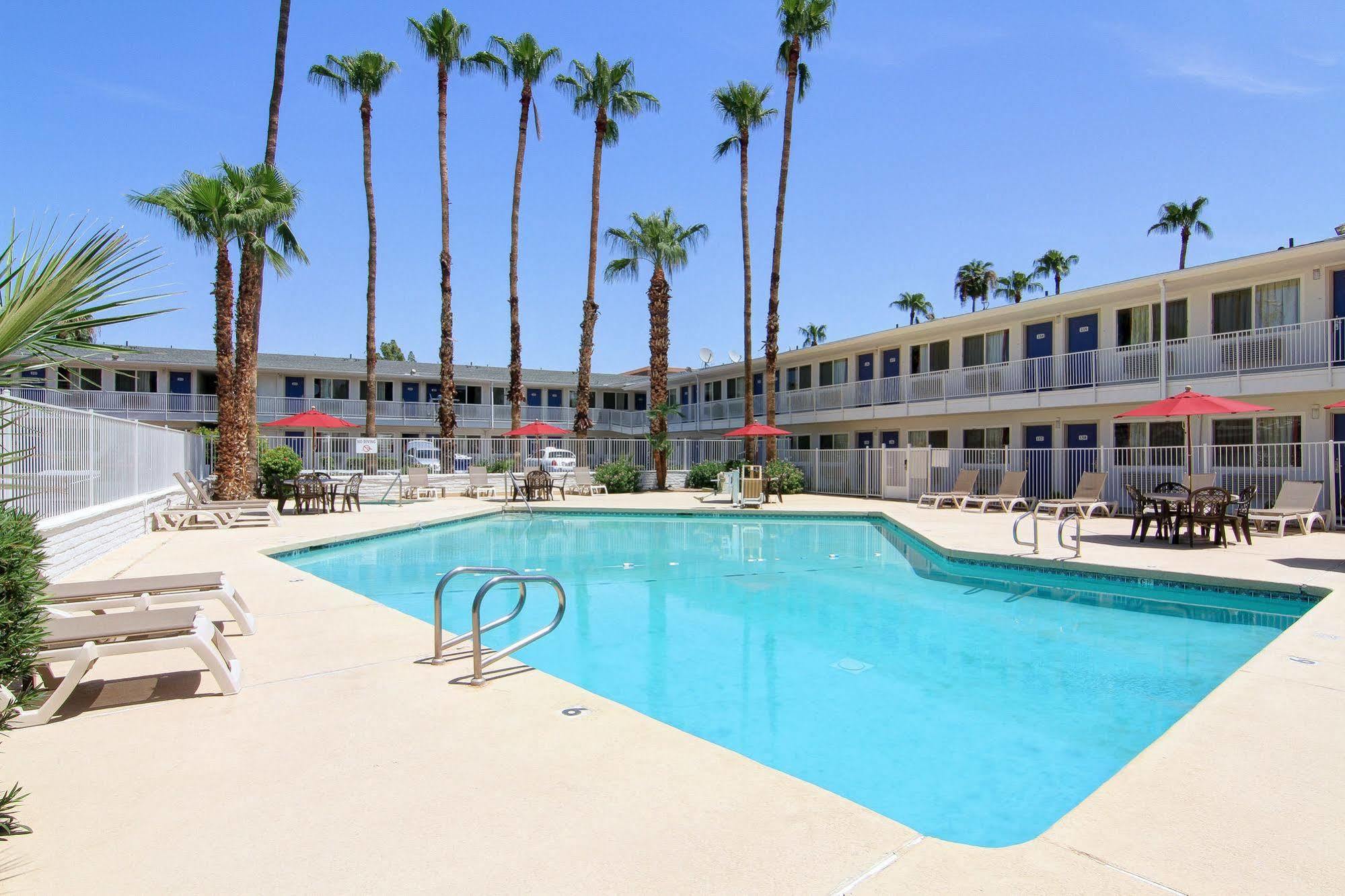 Motel 6 Old Town Scottsdale Fashion Square Exterior foto