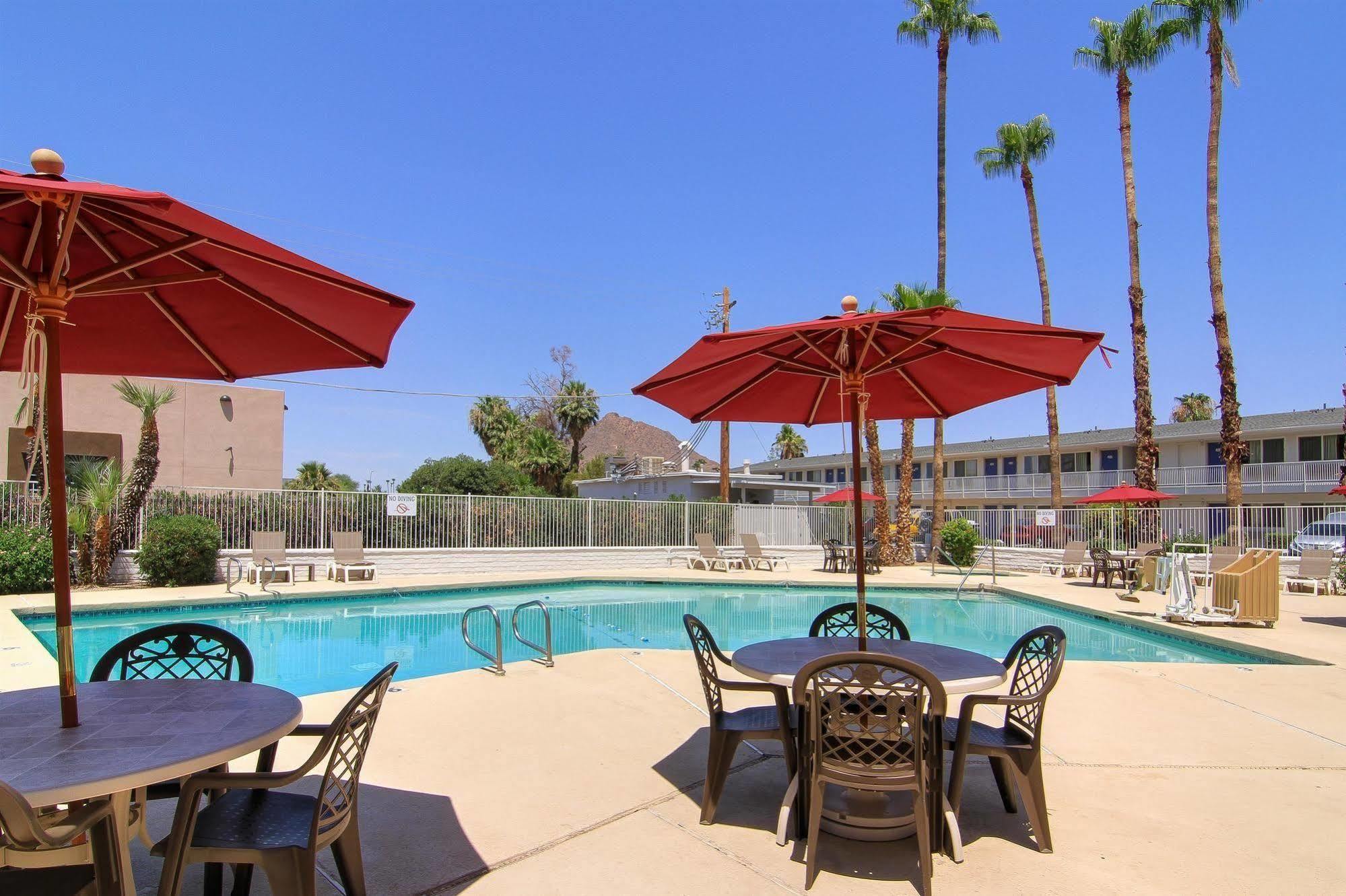 Motel 6 Old Town Scottsdale Fashion Square Exterior foto