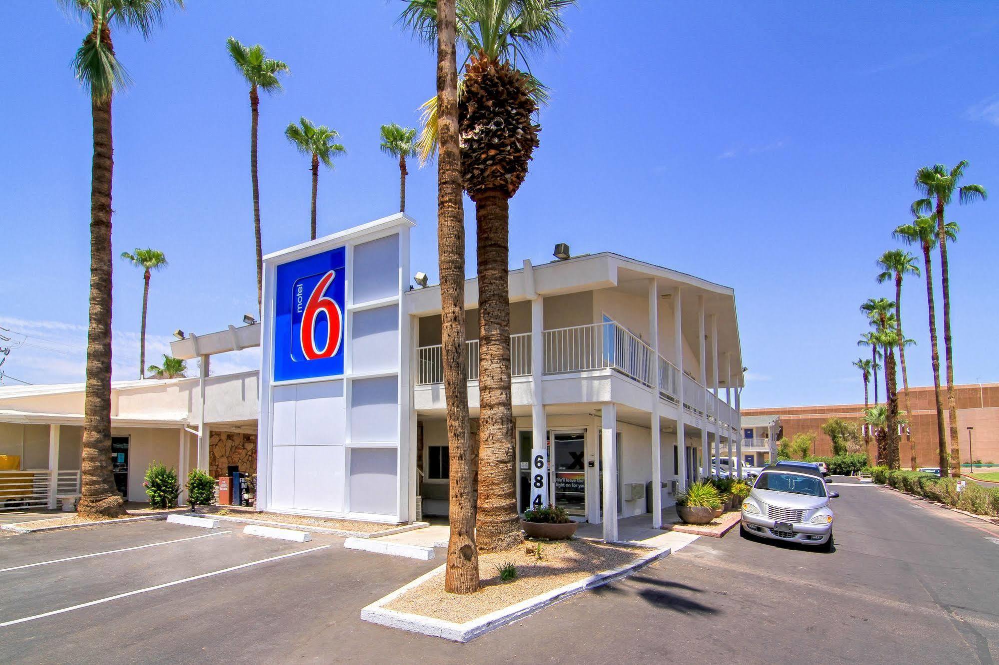 Motel 6 Old Town Scottsdale Fashion Square Exterior foto